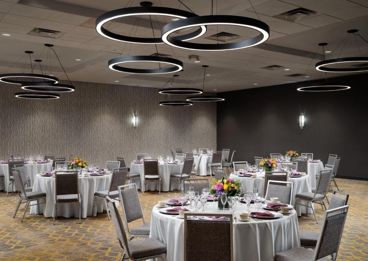 Holiday Inn Boston - Dedham Hotel & Conference Center By Ihg מראה חיצוני תמונה