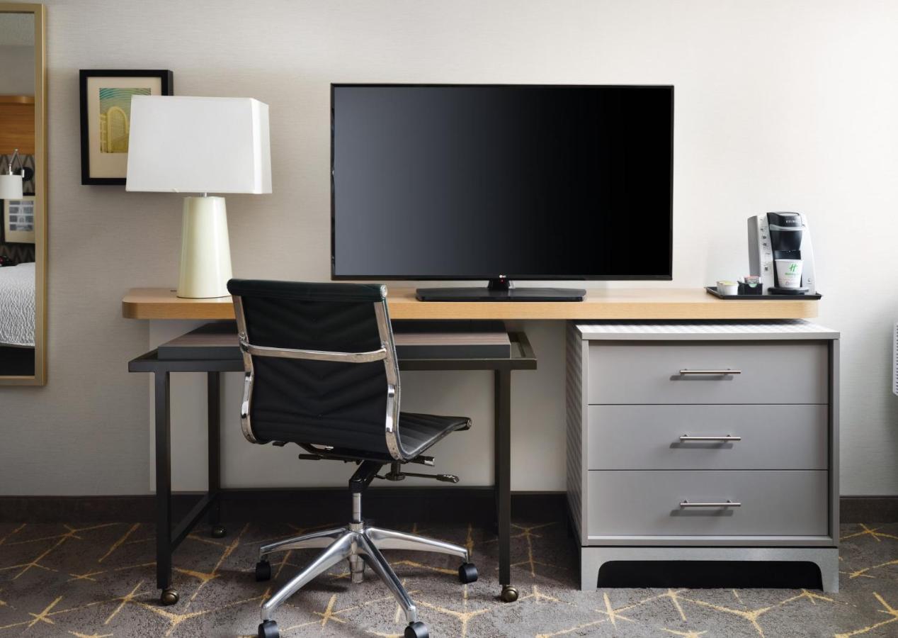 Holiday Inn Boston - Dedham Hotel & Conference Center By Ihg מראה חיצוני תמונה